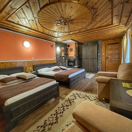 Guest Rooms Colorit Koprivshtitsa Exterior foto