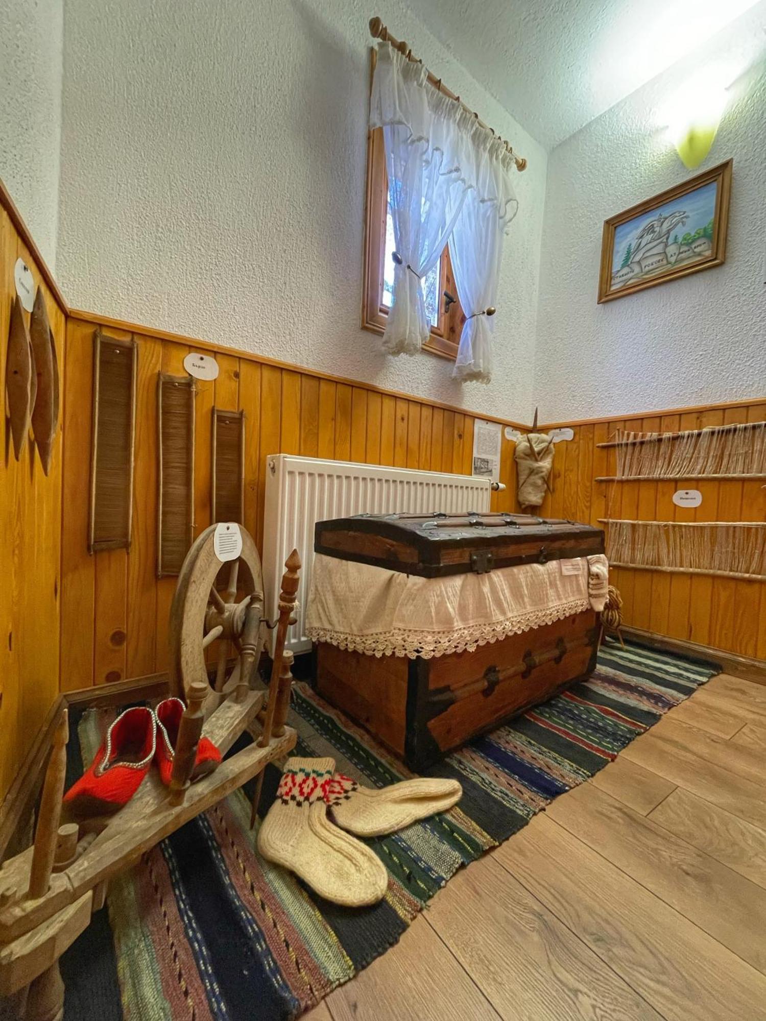 Guest Rooms Colorit Koprivshtitsa Exterior foto