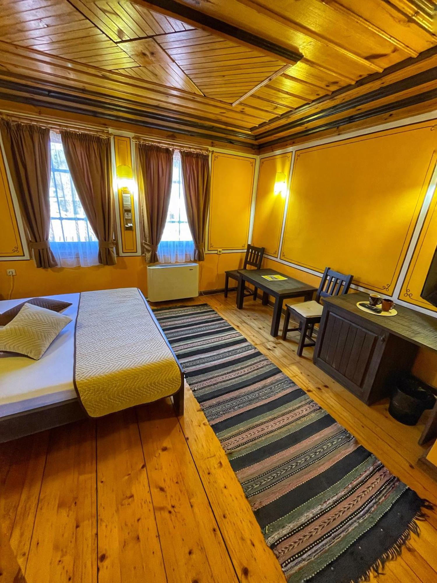 Guest Rooms Colorit Koprivshtitsa Exterior foto