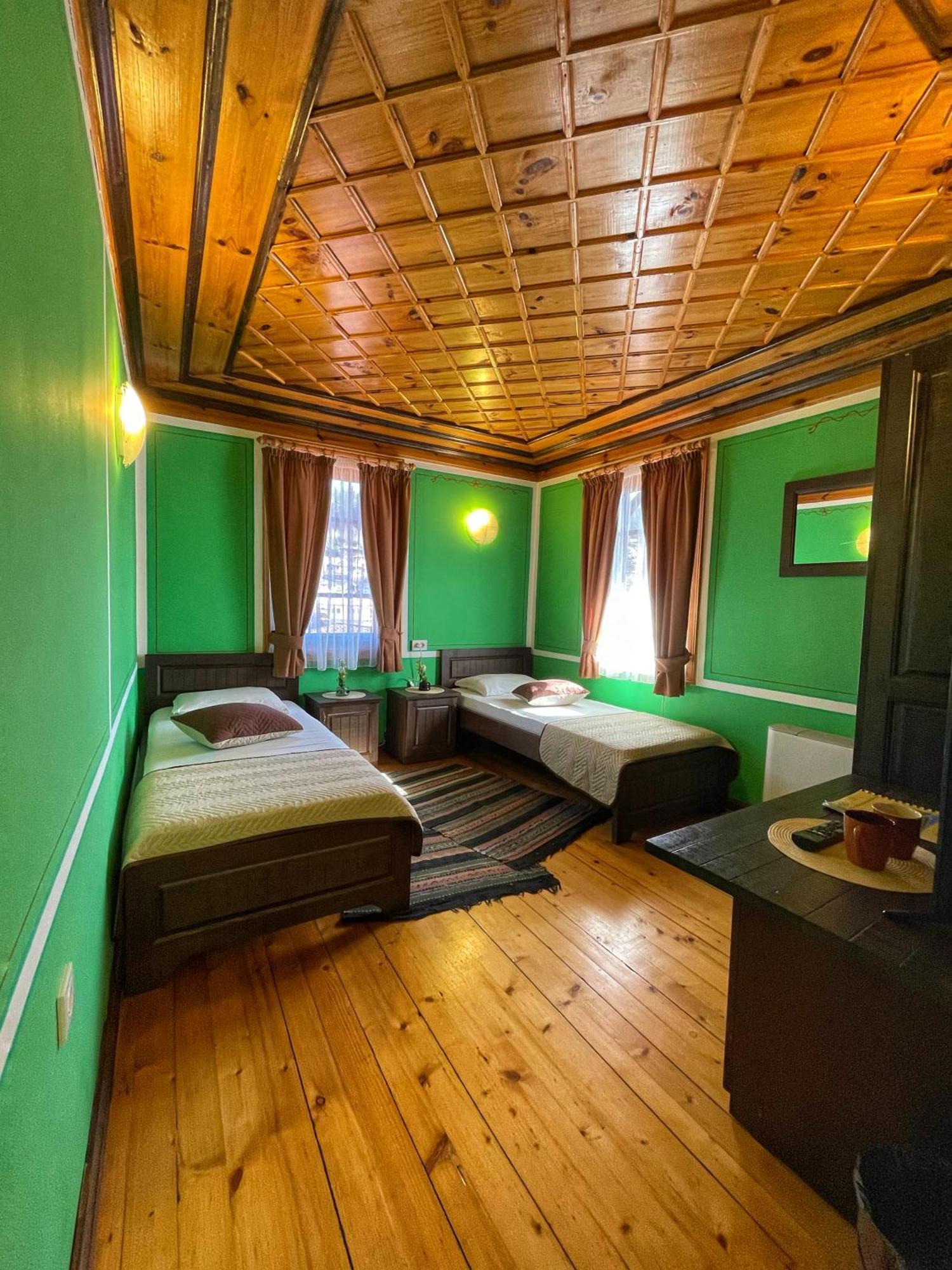Guest Rooms Colorit Koprivshtitsa Exterior foto