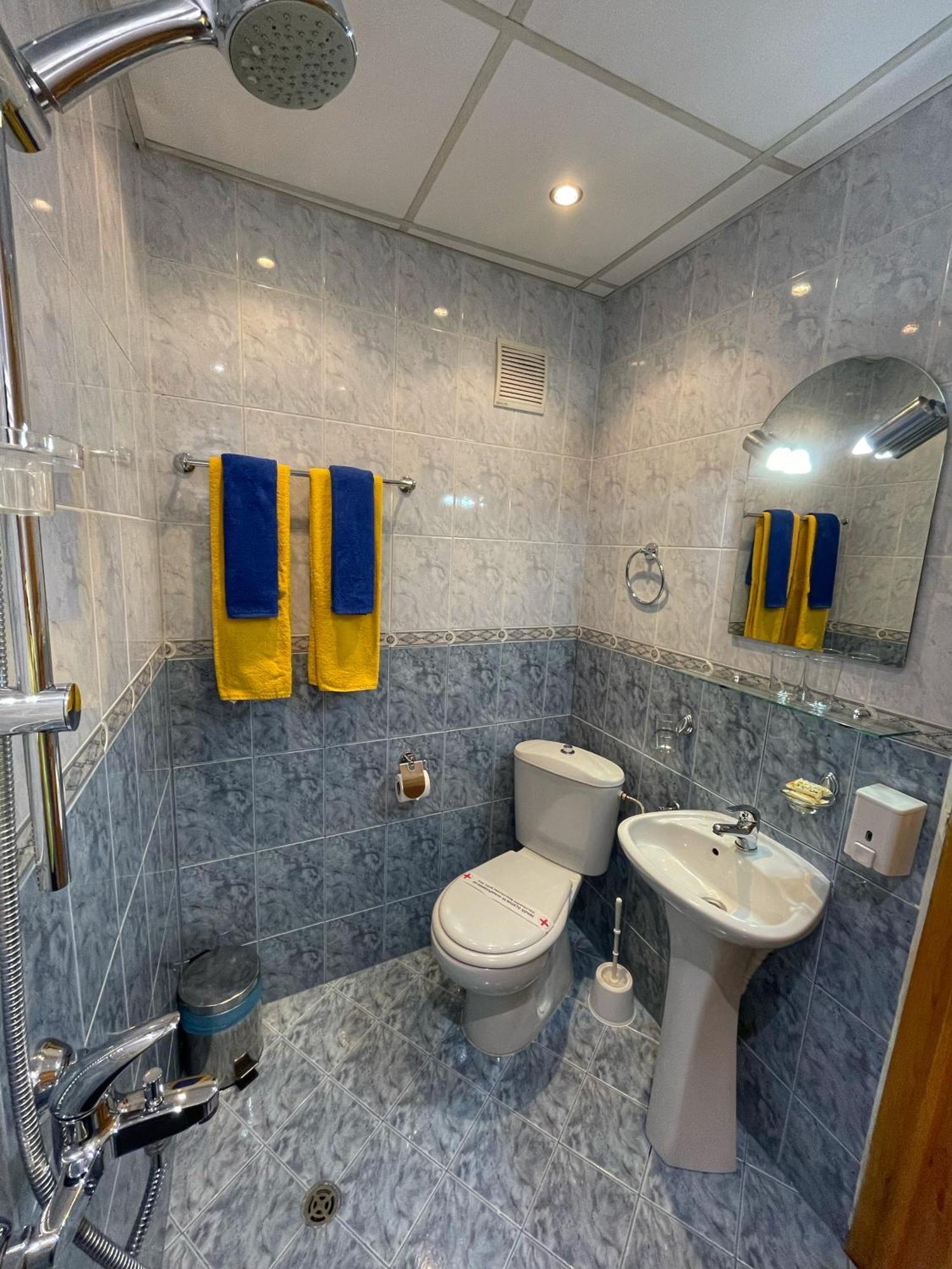 Guest Rooms Colorit Koprivshtitsa Exterior foto