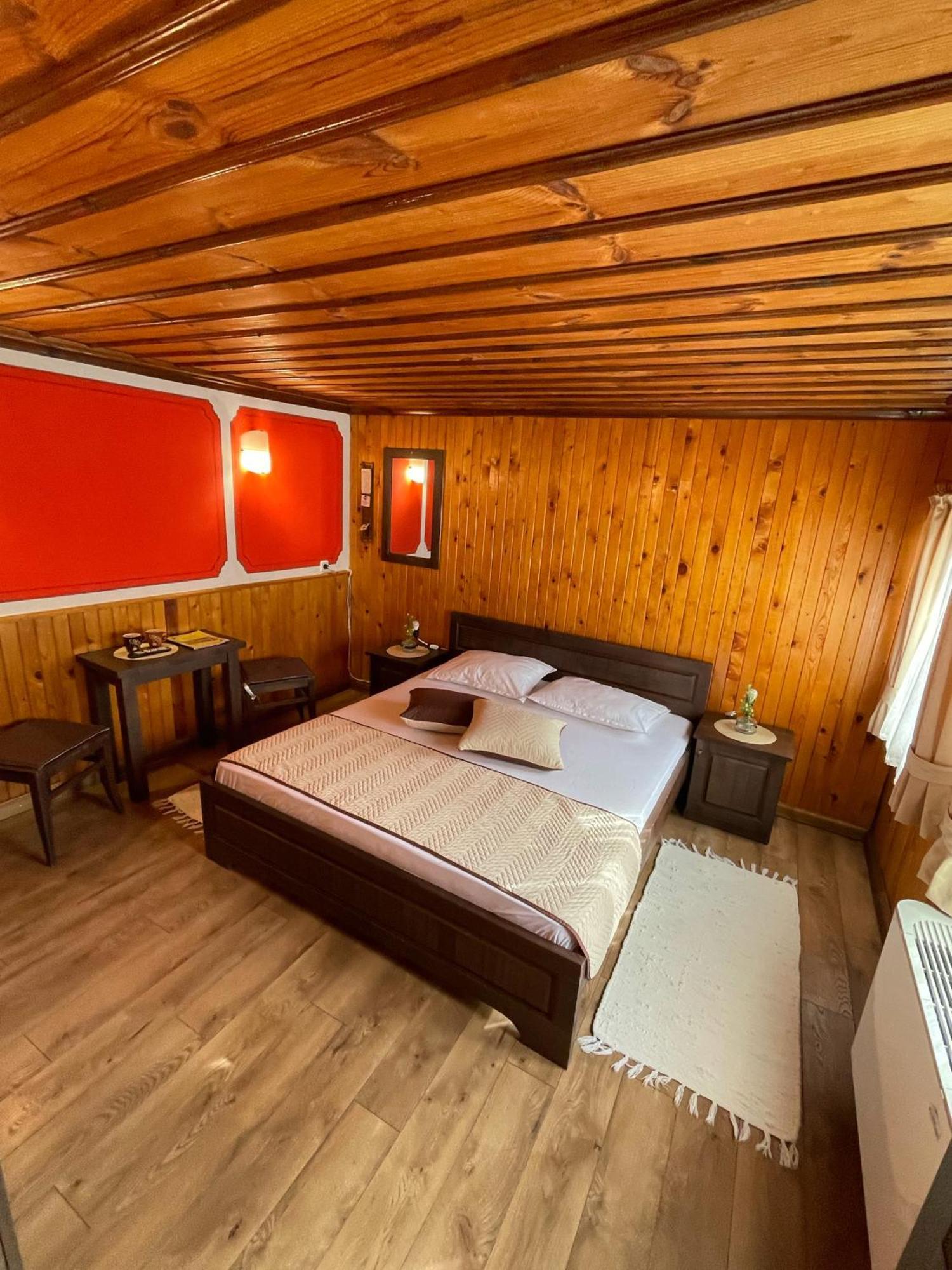 Guest Rooms Colorit Koprivshtitsa Exterior foto