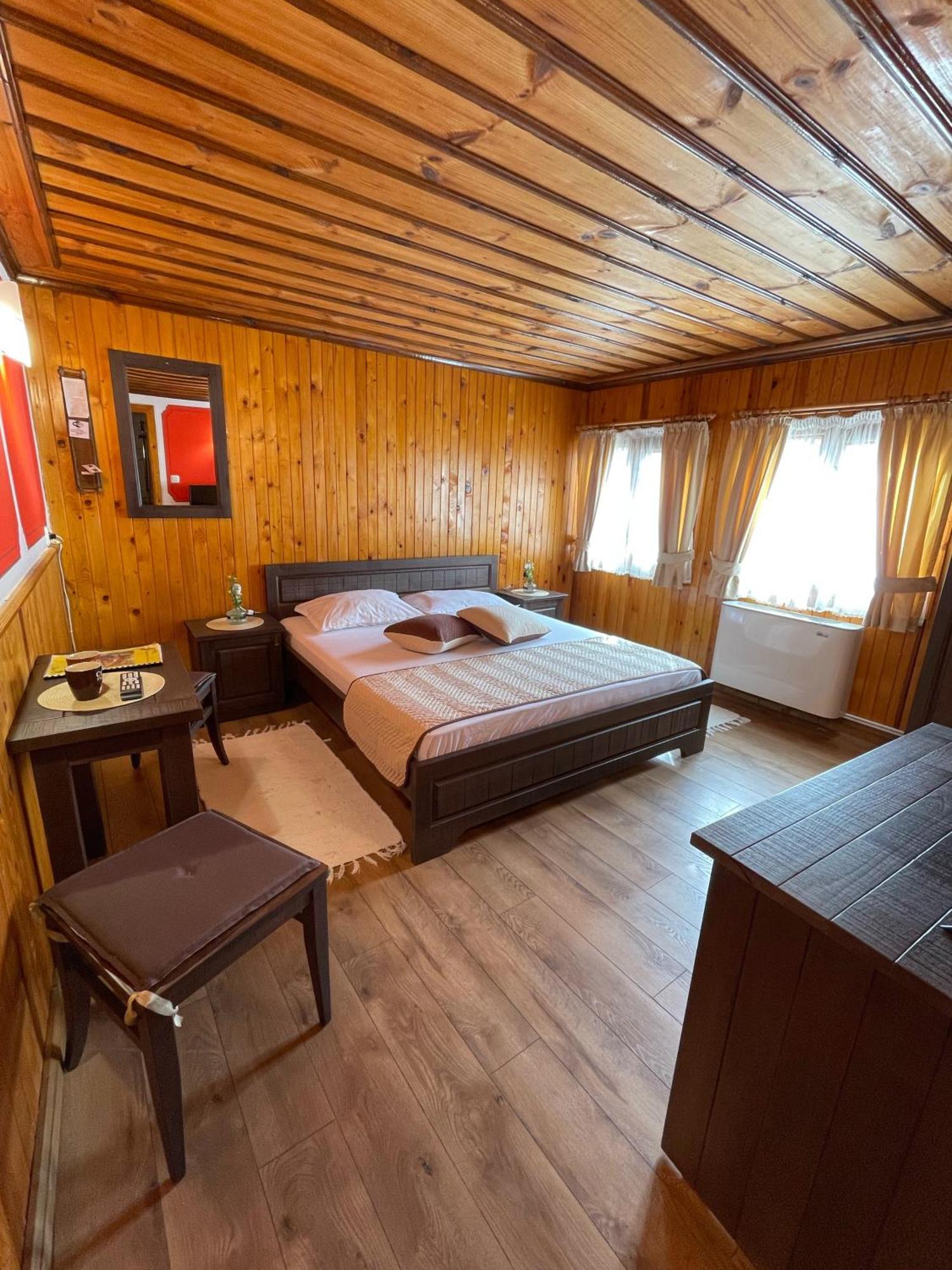 Guest Rooms Colorit Koprivshtitsa Exterior foto