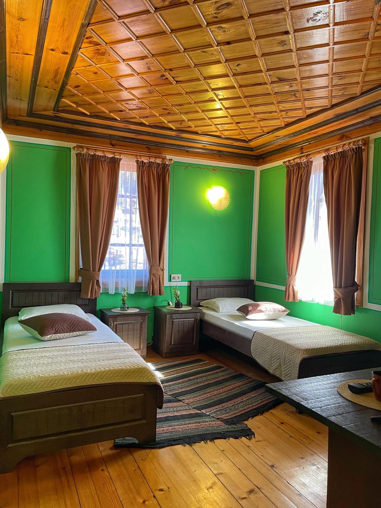 Guest Rooms Colorit Koprivshtitsa Exterior foto